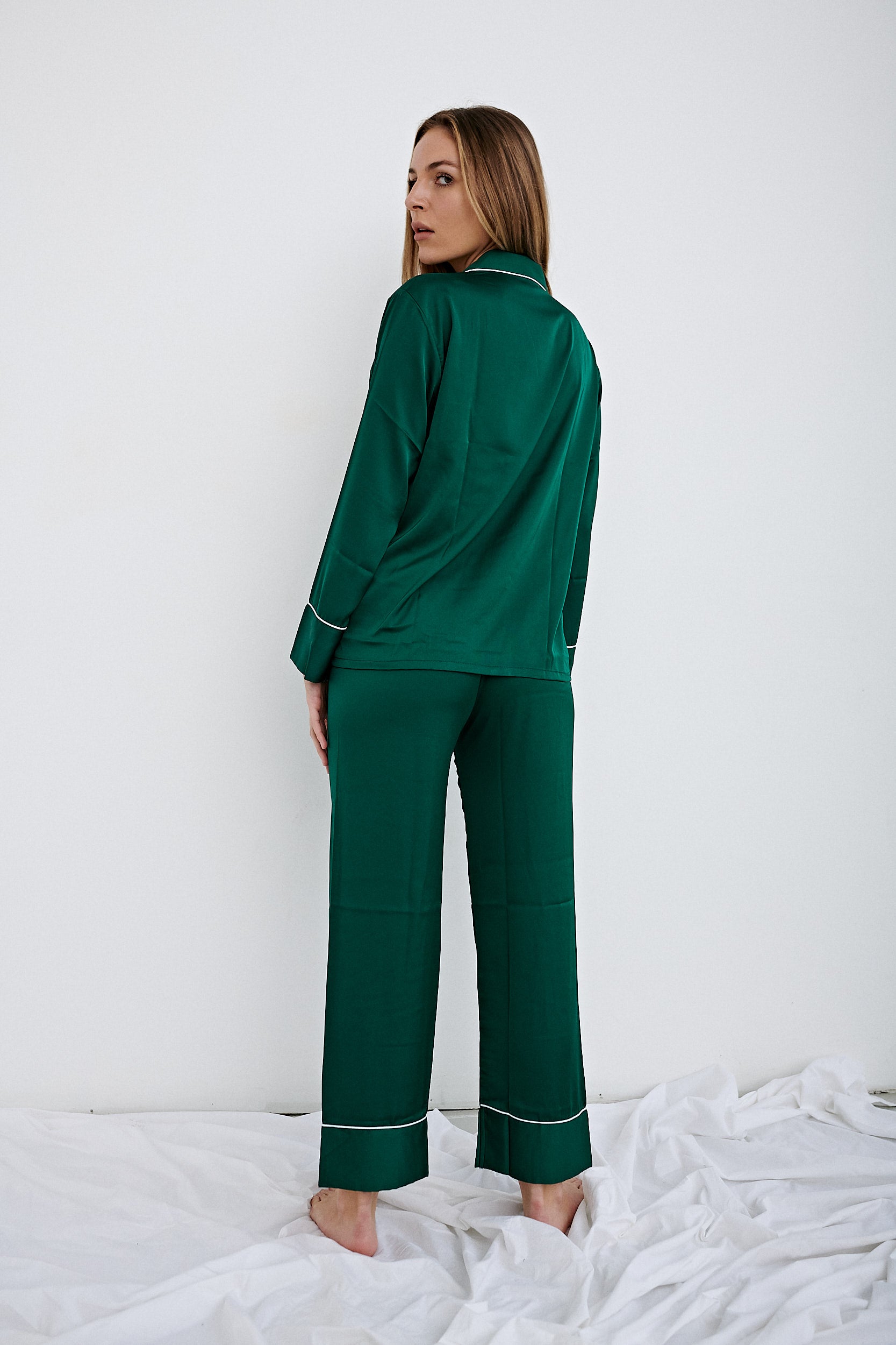 Dark green silk online pyjamas